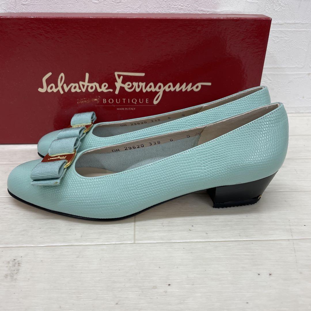 Salvatore Ferragamo フラットシューズ クリアベージュ 7