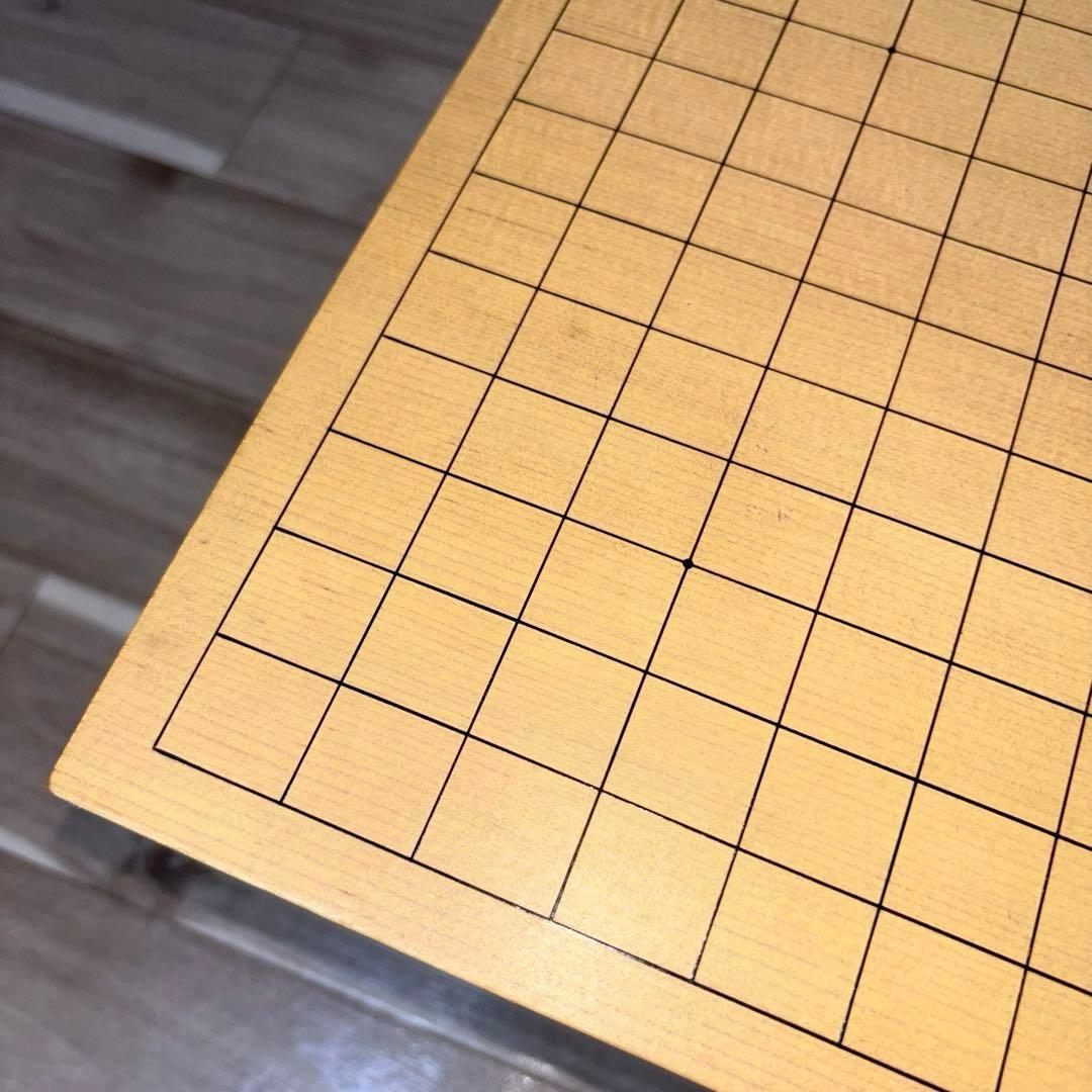 脚付き へそ有り