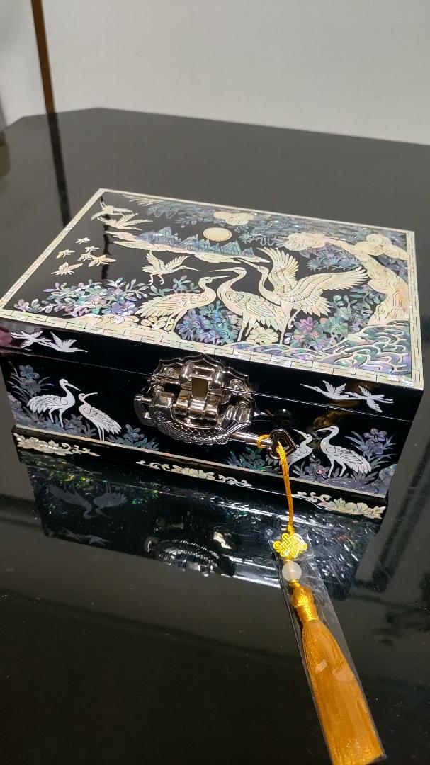 【未使用品】韓国 螺鈿細工 アクセサリーケース ジュエリーボックス 鏡付き