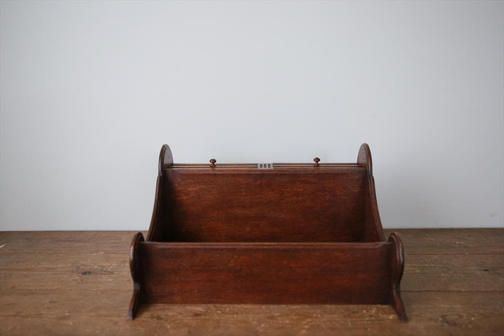 壁掛けラック 飾り棚