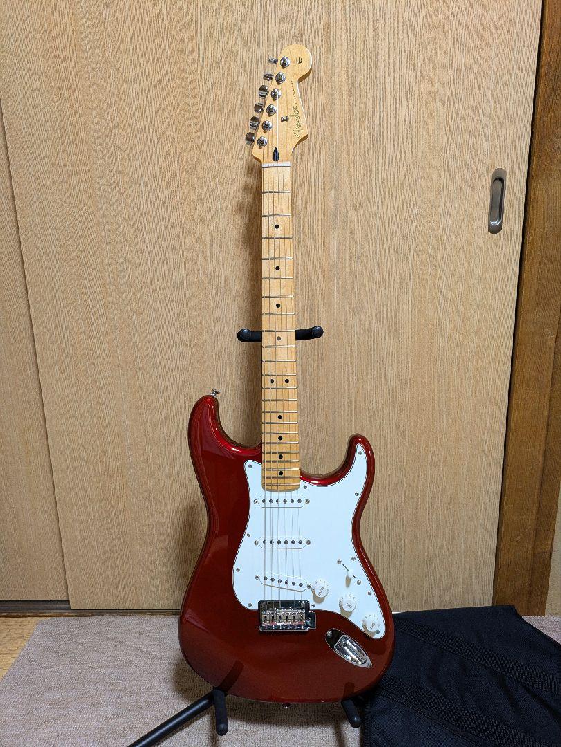 FENDER Stratocaster 11月30日まで値下げ中! FENDER Stratocaster 11月30日まで値下げ中!