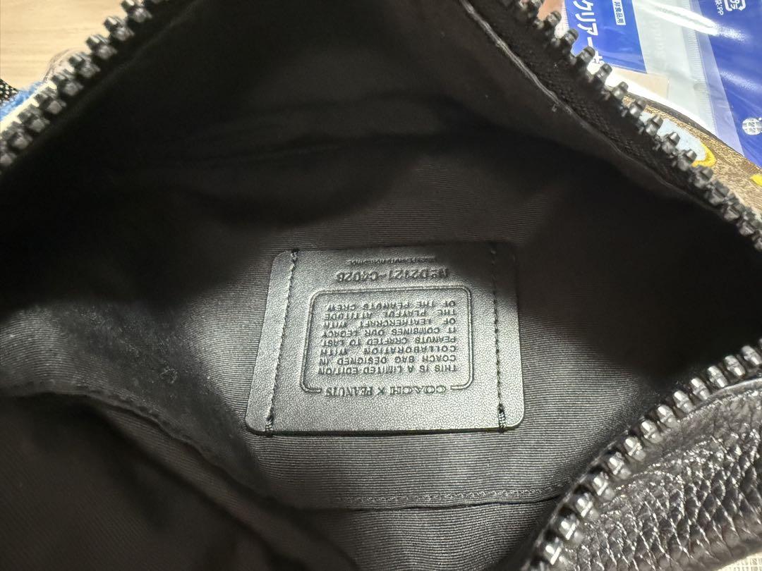 【美品/希少】COACHボディーバッグ スヌーピー