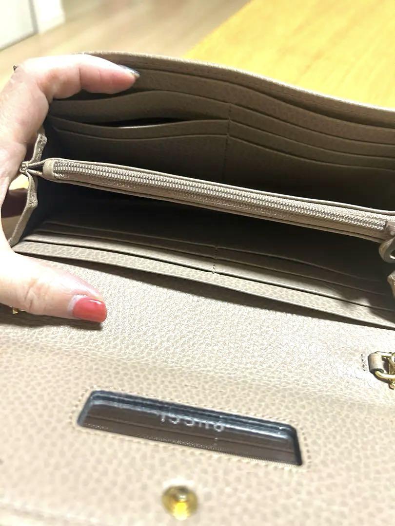 GUCCI マーモント　チェーンウォレット　ピンクベージュ
