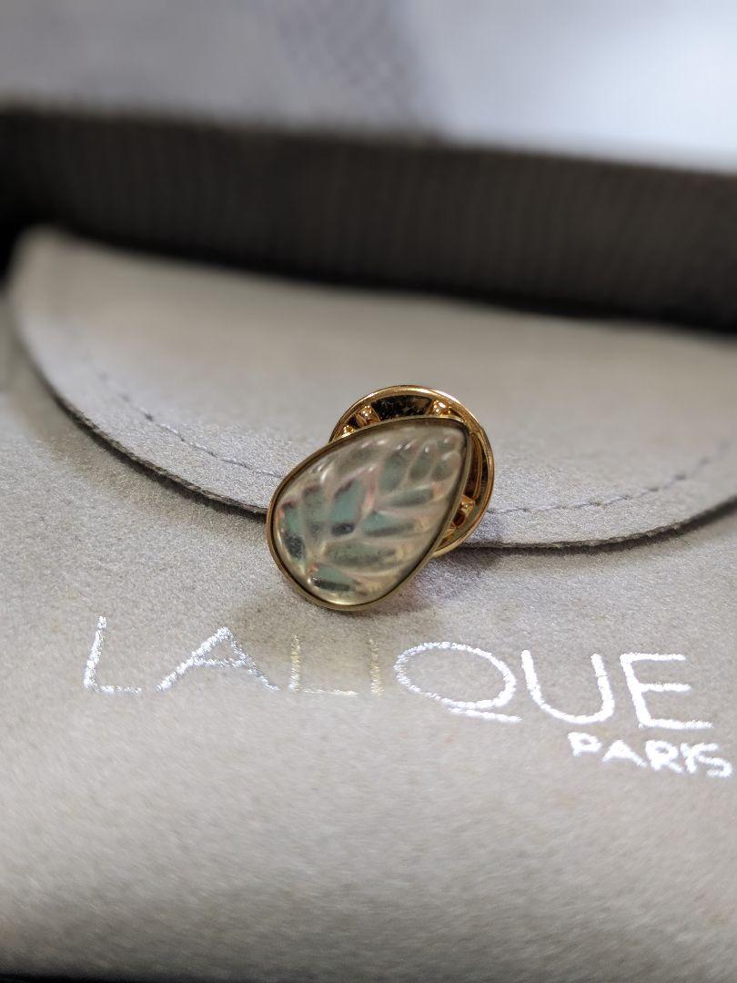 公式の店舗 最終価格 美品 ピンブローチ ピンバッジ LALIQUE ラリック アクセサリー
