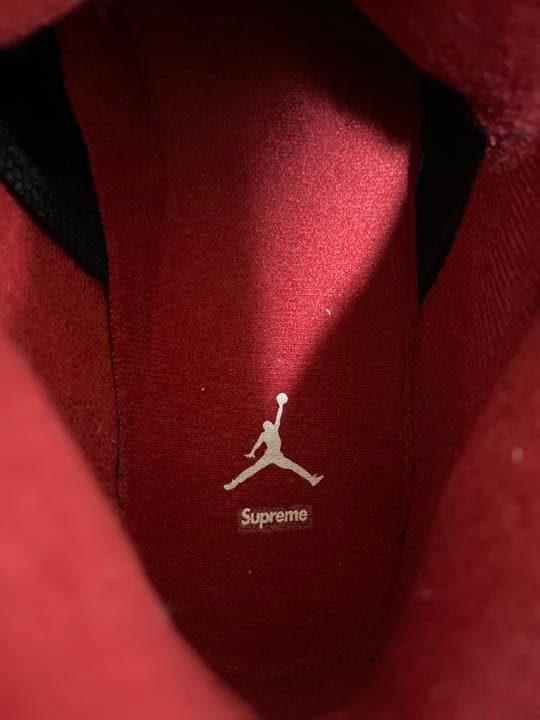 ナイキ エアジョーダン5 レトロ シュプリーム ブラック 