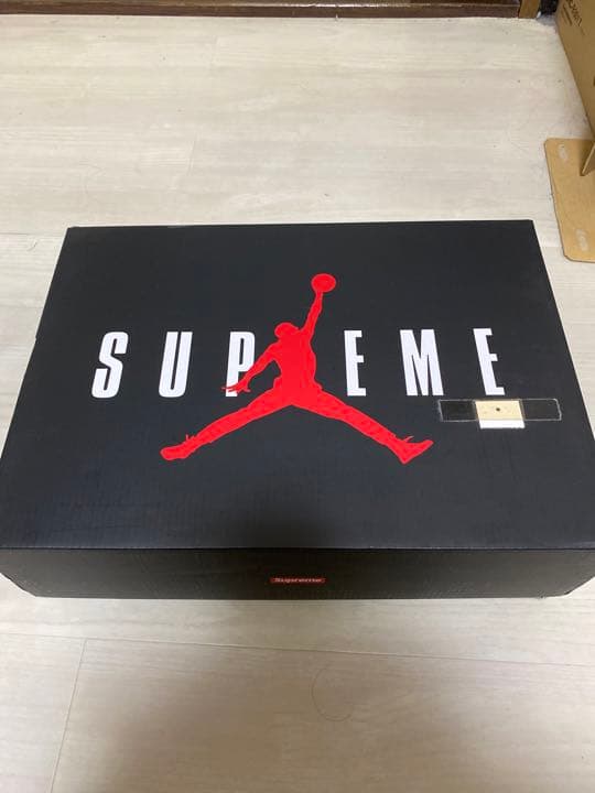 ナイキ エアジョーダン5 レトロ シュプリーム ブラック 