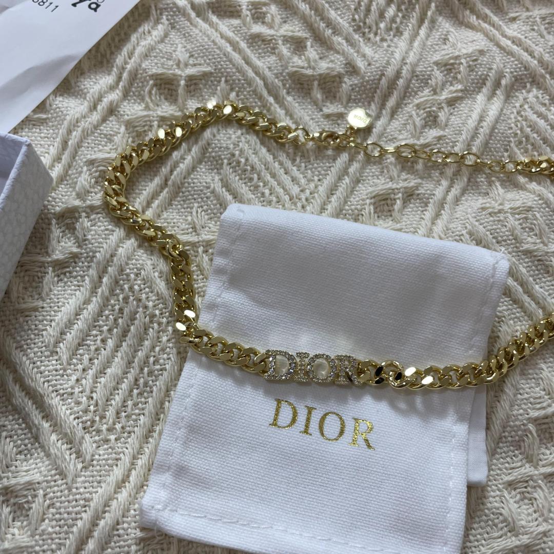 Dior ゴールド チェーンネックレス Dior ゴールド チェーンネックレス