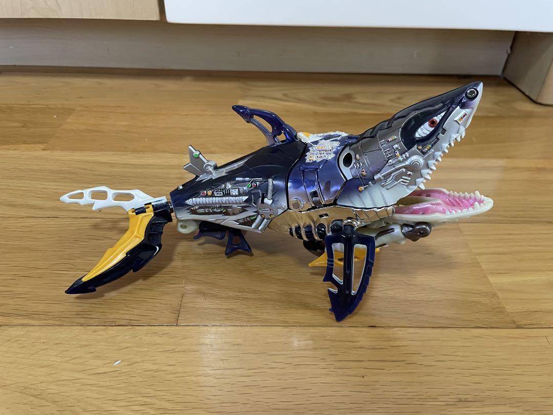 カーロボットゲルシャーク