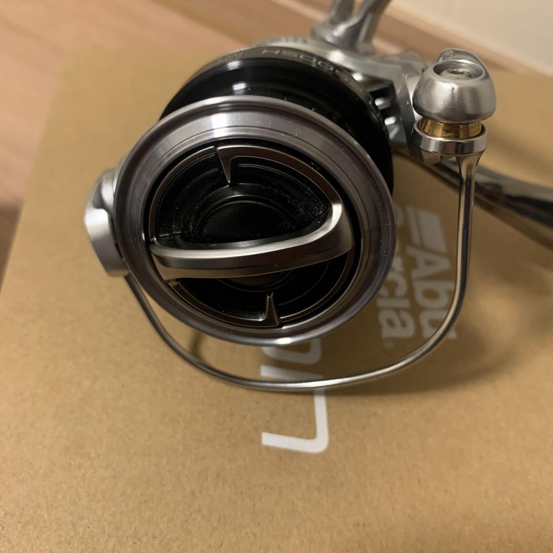 Abu Garcia Zenon 2500SH リール