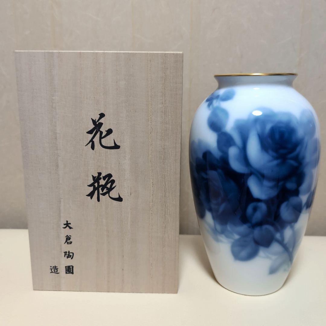 大倉陶園　ブルーローズ 花瓶　　　　　　　　　　フラワーベース　金彩　(中古品) 大倉陶園ブルーローズ花瓶金彩 フラワースタンド - メルカリ