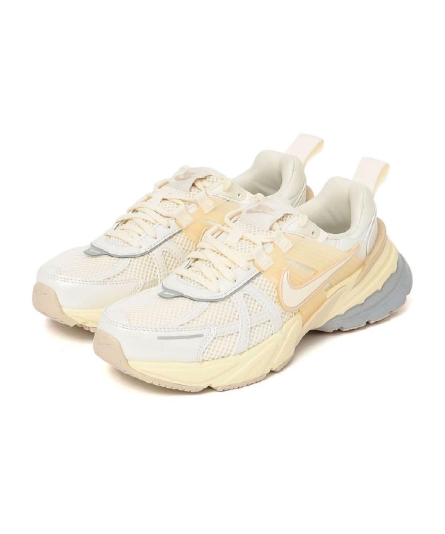 【新品】NIKE ナイキ　スニーカー　V2K RUN 23.5cm