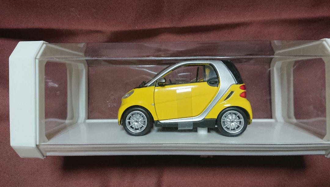 Smart Fortwo ダイキャスト 1/24