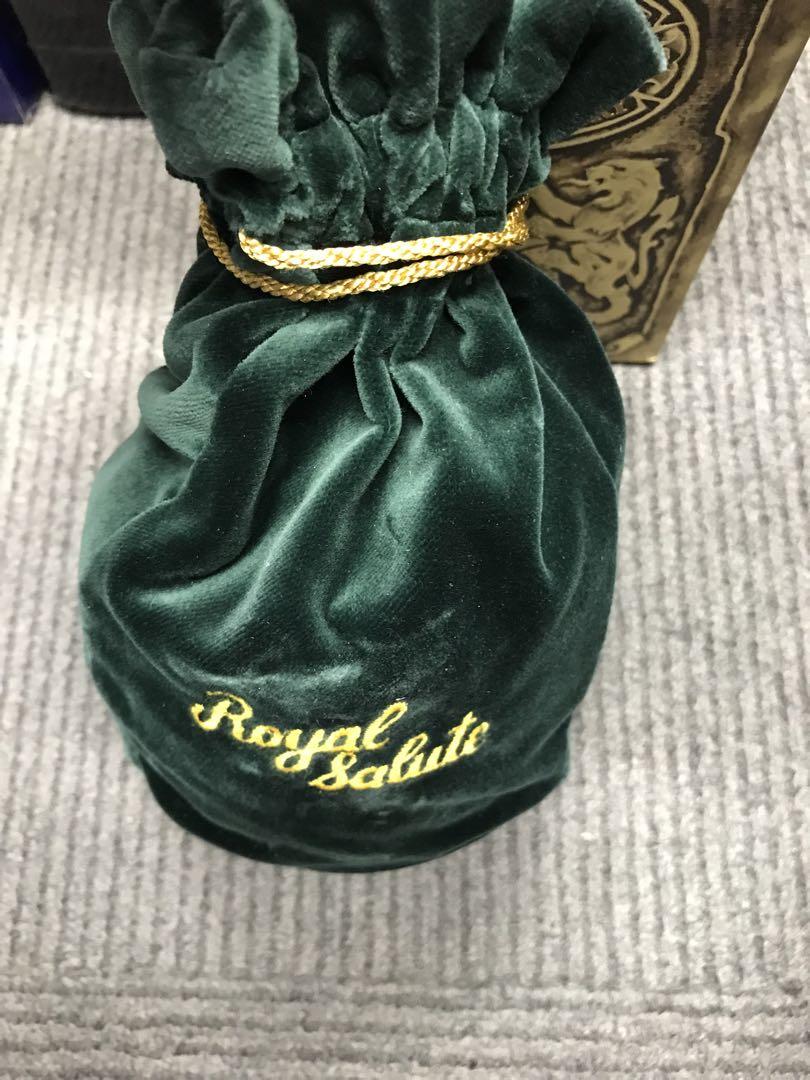 CHIVAS シーバス　 SALUTE ロイヤルサルート　21年