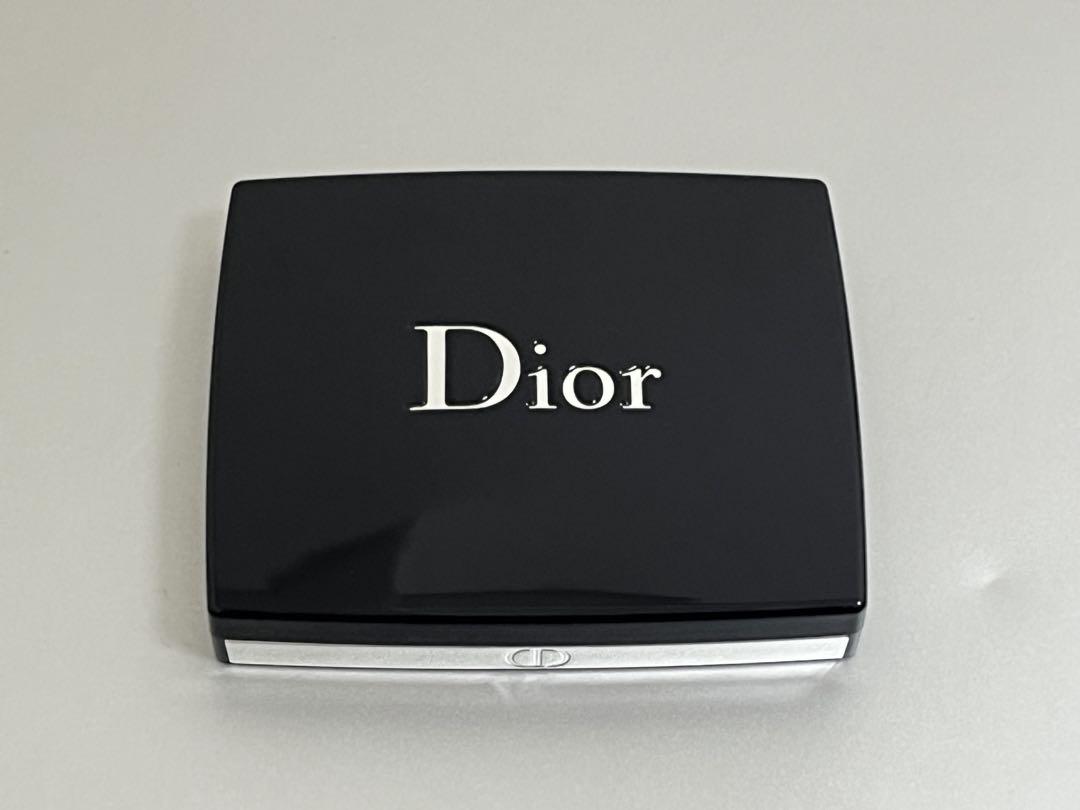 Dior サンククルール クチュール 879アイシャドウ　ルージュトラファルガ