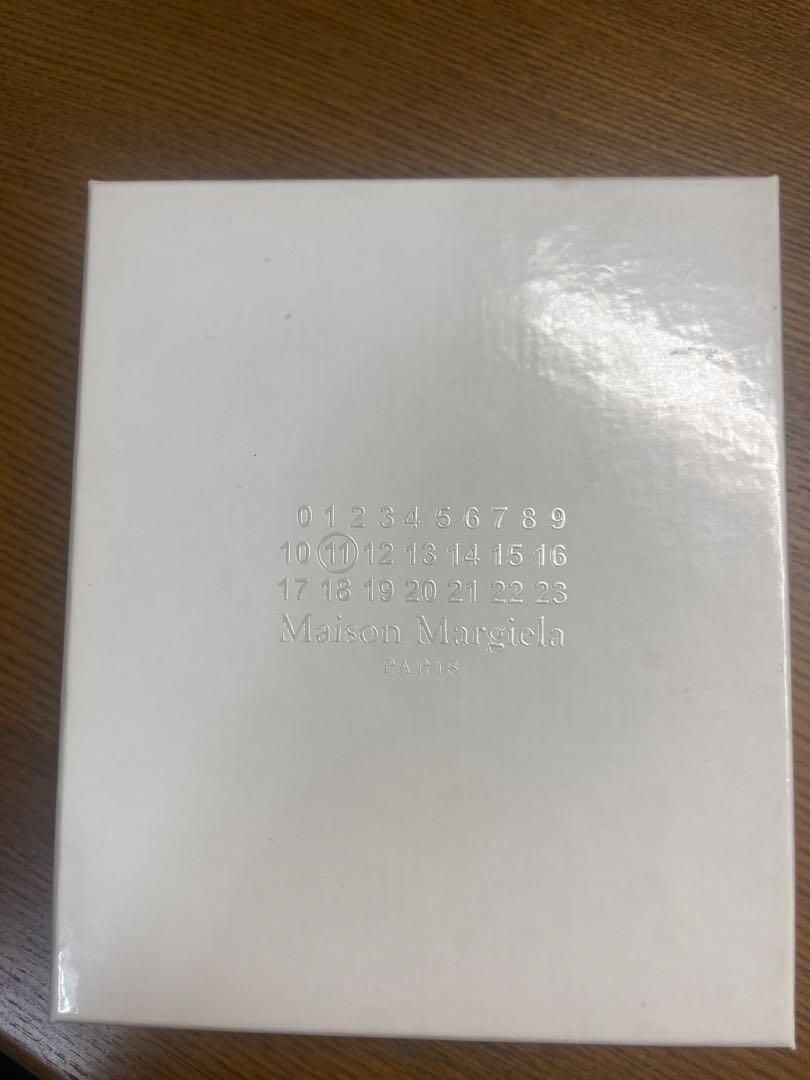 メゾンマルジェラ二つ折り財布