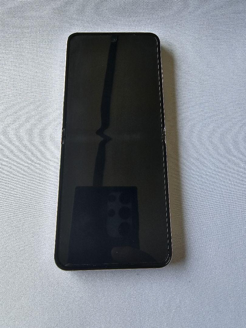 Galaxy Z flip5 256GB 海外版