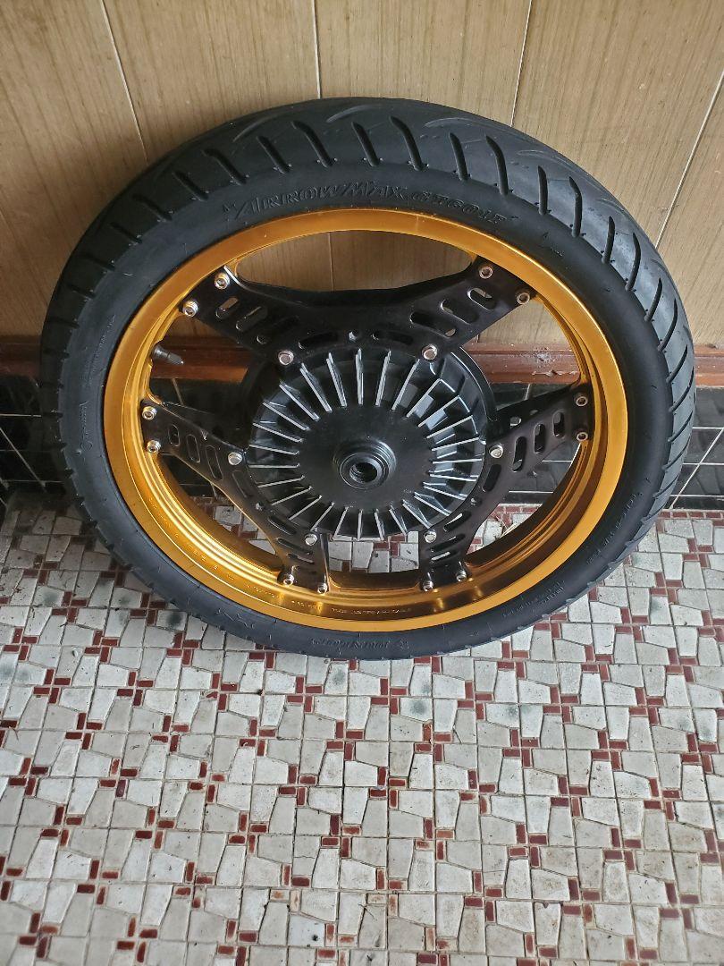 CBX400Fホイール