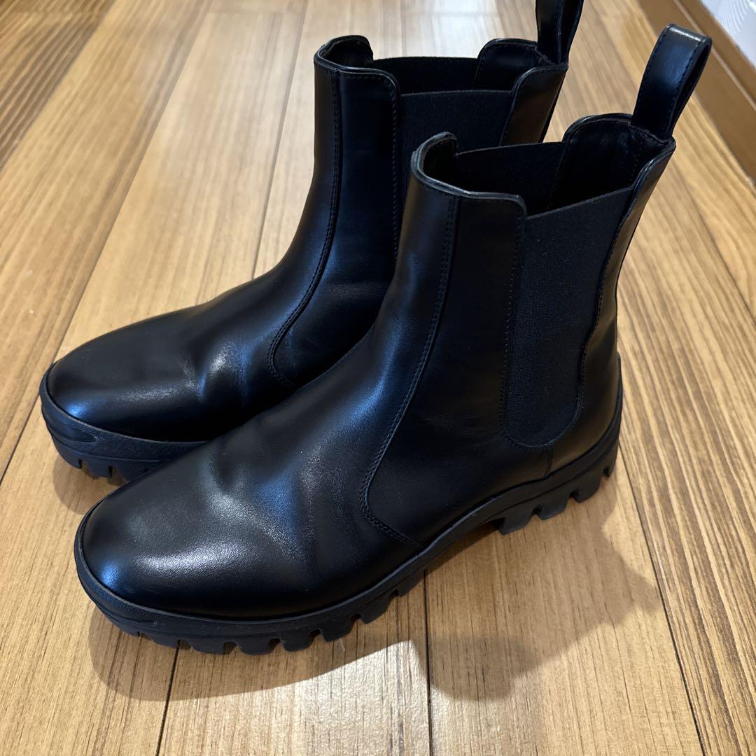 極美品/the row レザーチェルシーブーツ 37