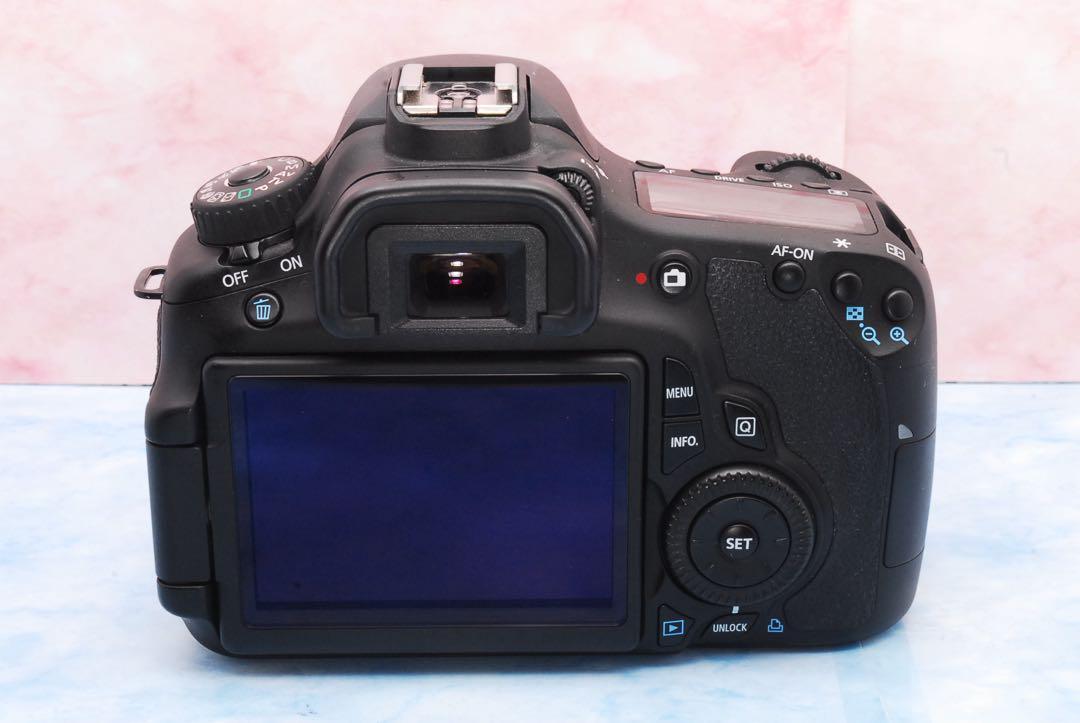 Canon EOS 60D★超望遠レンズ付Wレンズ★一眼レフカメラ★バッグ付