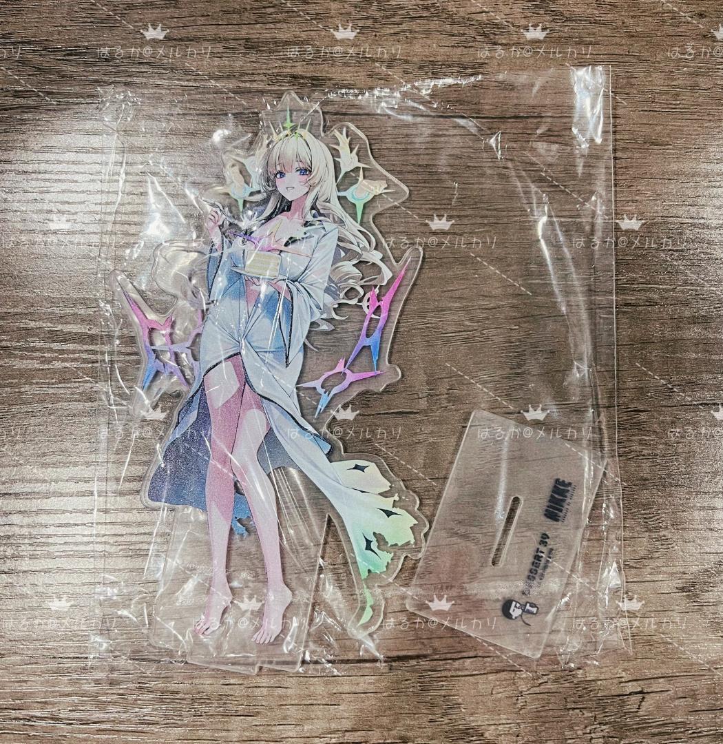 勝利の女神 NIKKE クラウン アクリルスタンド① - メルカリ
