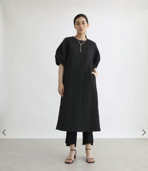 新品　Aga 木目柄ふくれジャガードワンピース