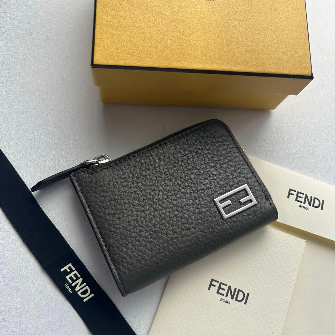 338 極上美品 FENDI フェンディ カードケース 小銭入れ 財布