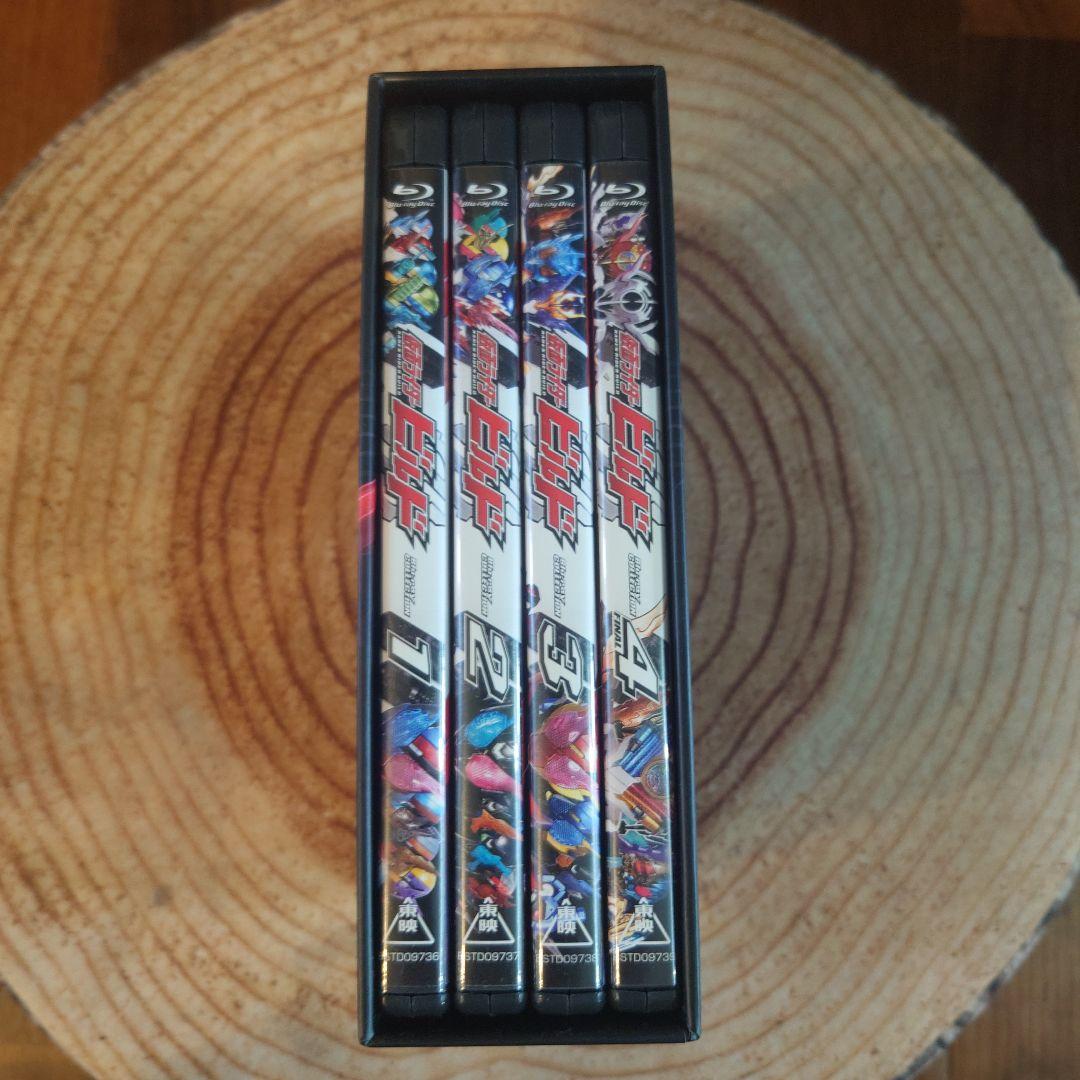 仮面ライダービルド Blu-ray COLLECTION 1-4 収納BOX付き 仮面ライダービルド Blu-ray COLLECTION 1-4 収納BOX付き