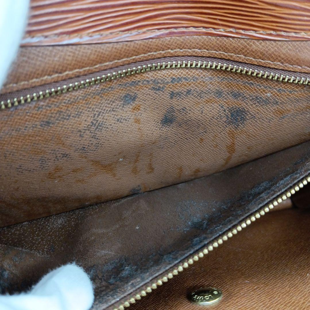 2-2220 LOUISVUITTON エピ モンテニュー27 クラッチバッグ