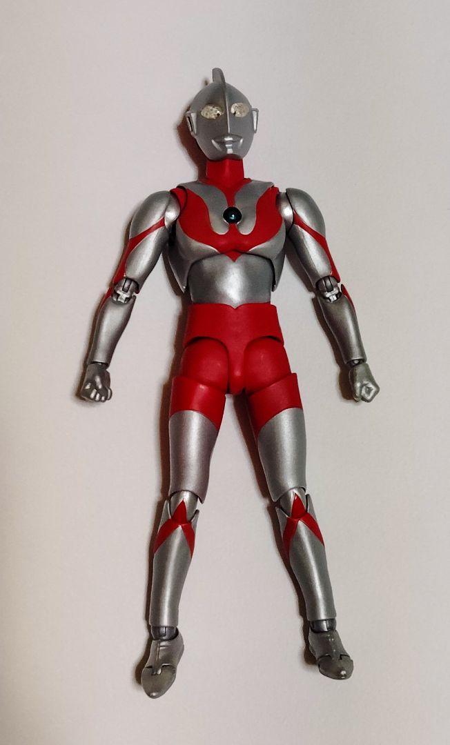 フィギュアーツ　ウルトラマン&ブラザーズマント