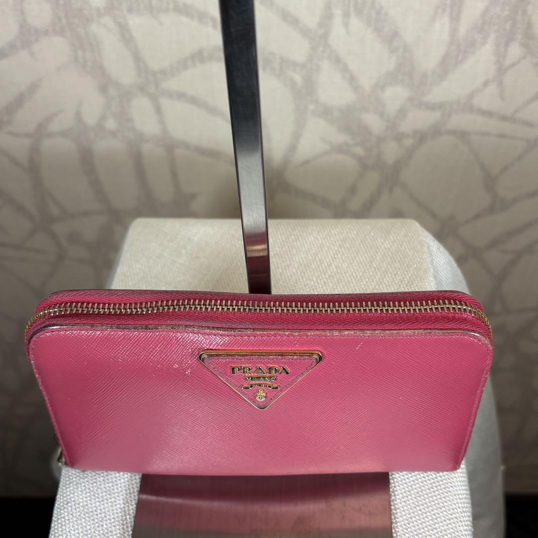 PRADA プラダ　長財布　トライアルアングルロゴ ラウンドファスナー　レザー