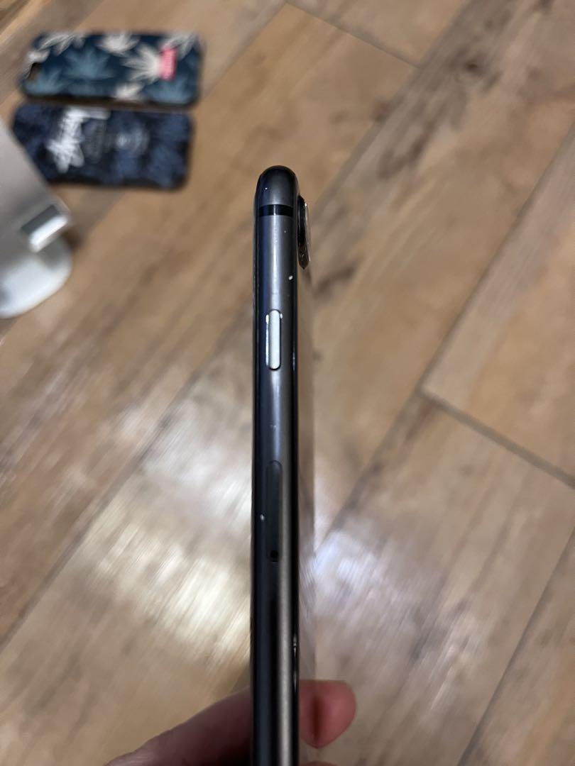 iPhone8 64G おまけ付 iPhone8plus 64G オマケでケース付き - メルカリ