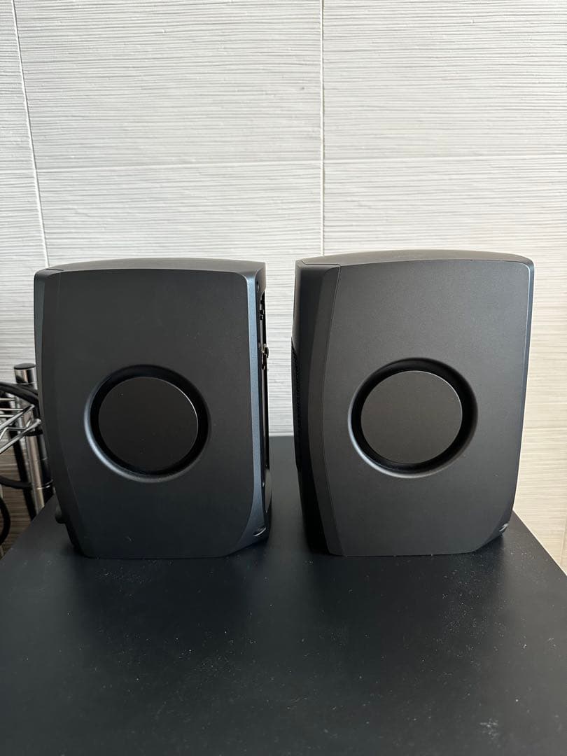 <当日発送可>ADAM AUDIO D3V アクティブスピーカー D3V | ADAM AUDIO JP - 製品情報