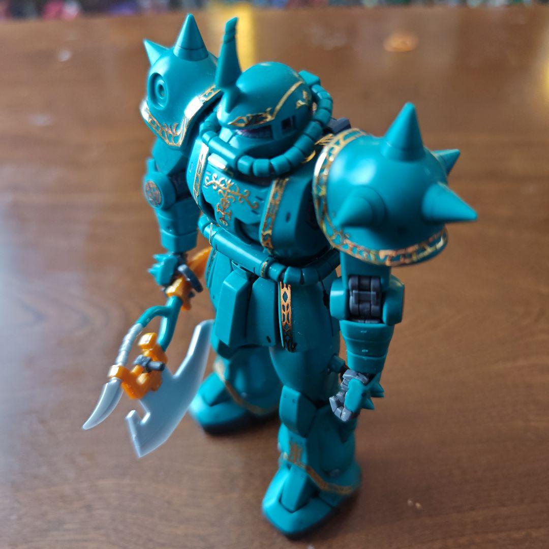 ガンプラ完成品 ドズル中将専用ザク