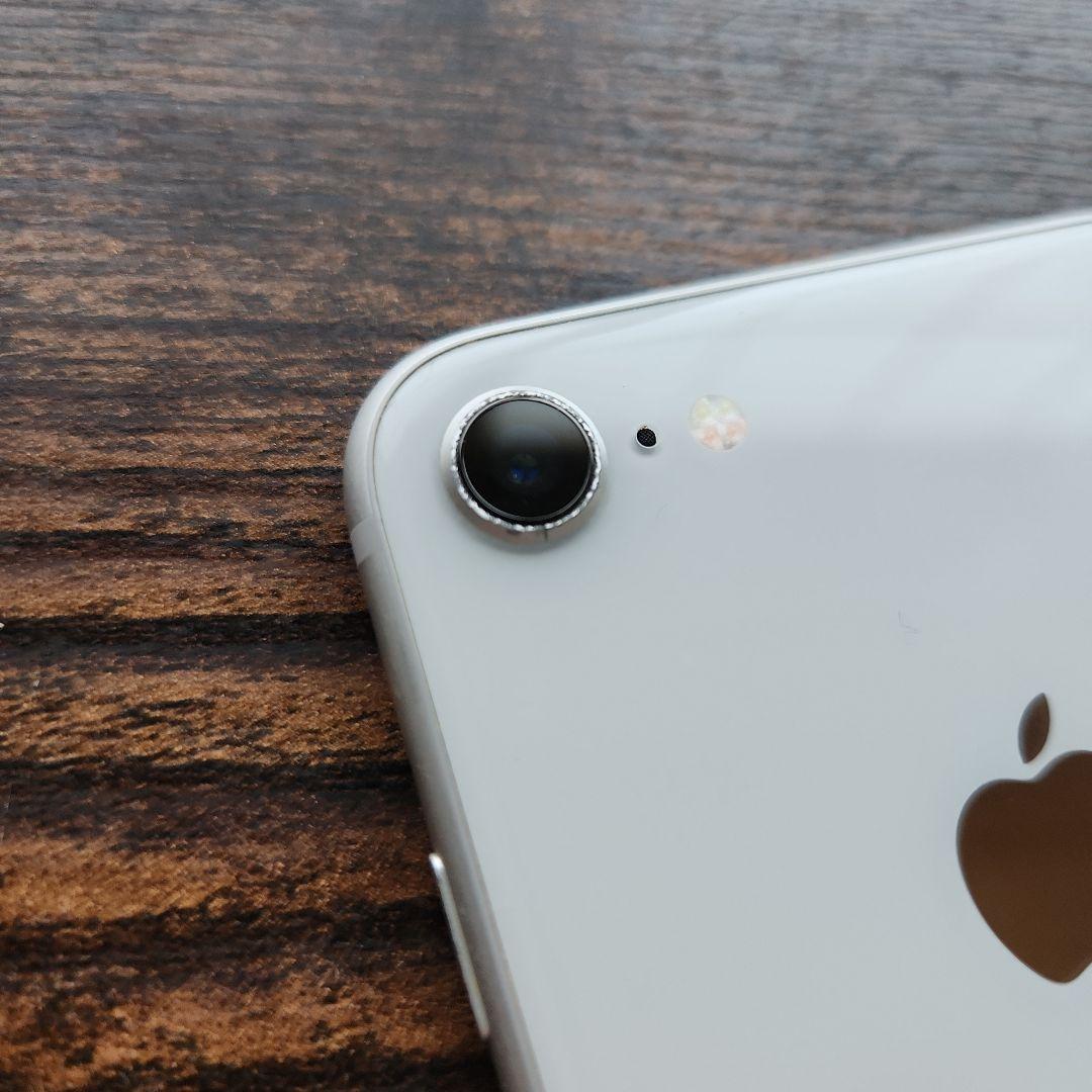 iPhone8 64GB シルバー 94％ SIMフリー
