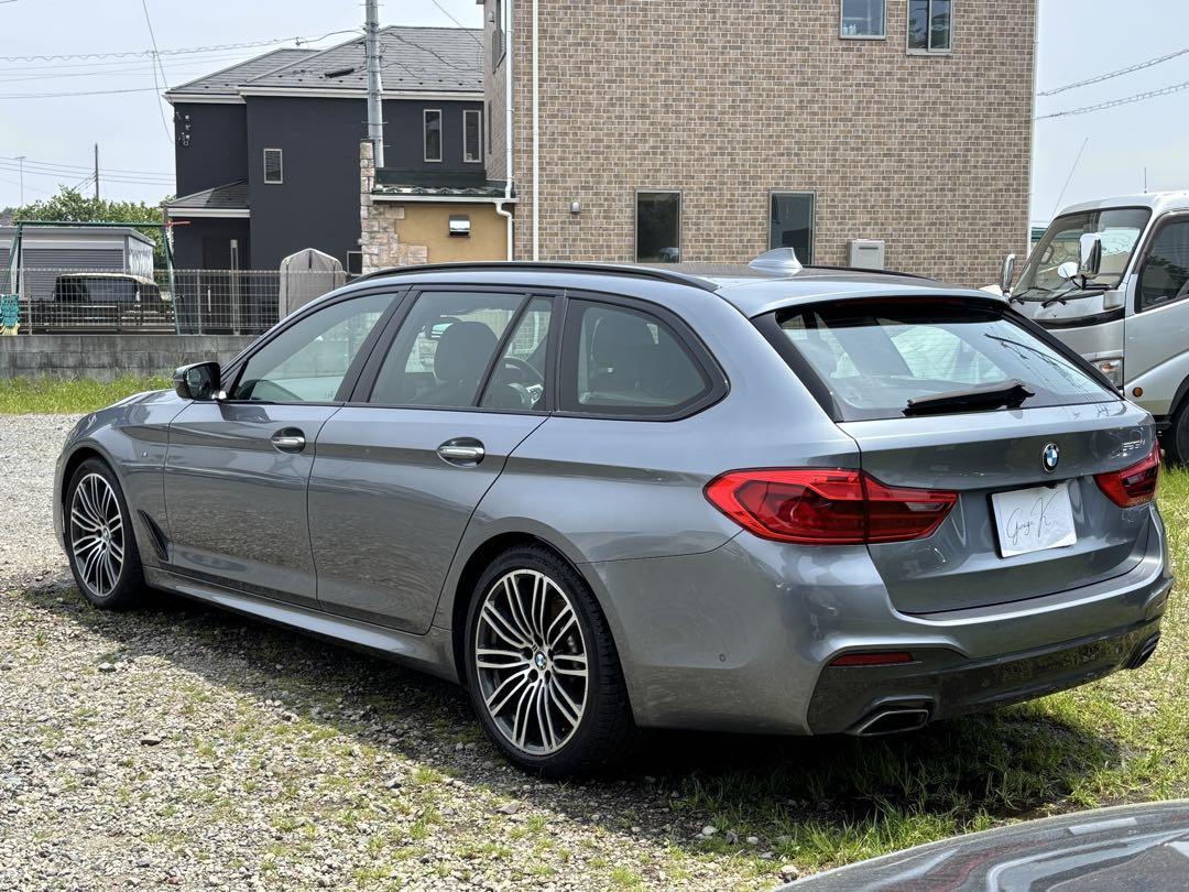 BMW 523iツーリング　Mスポーツ　G31