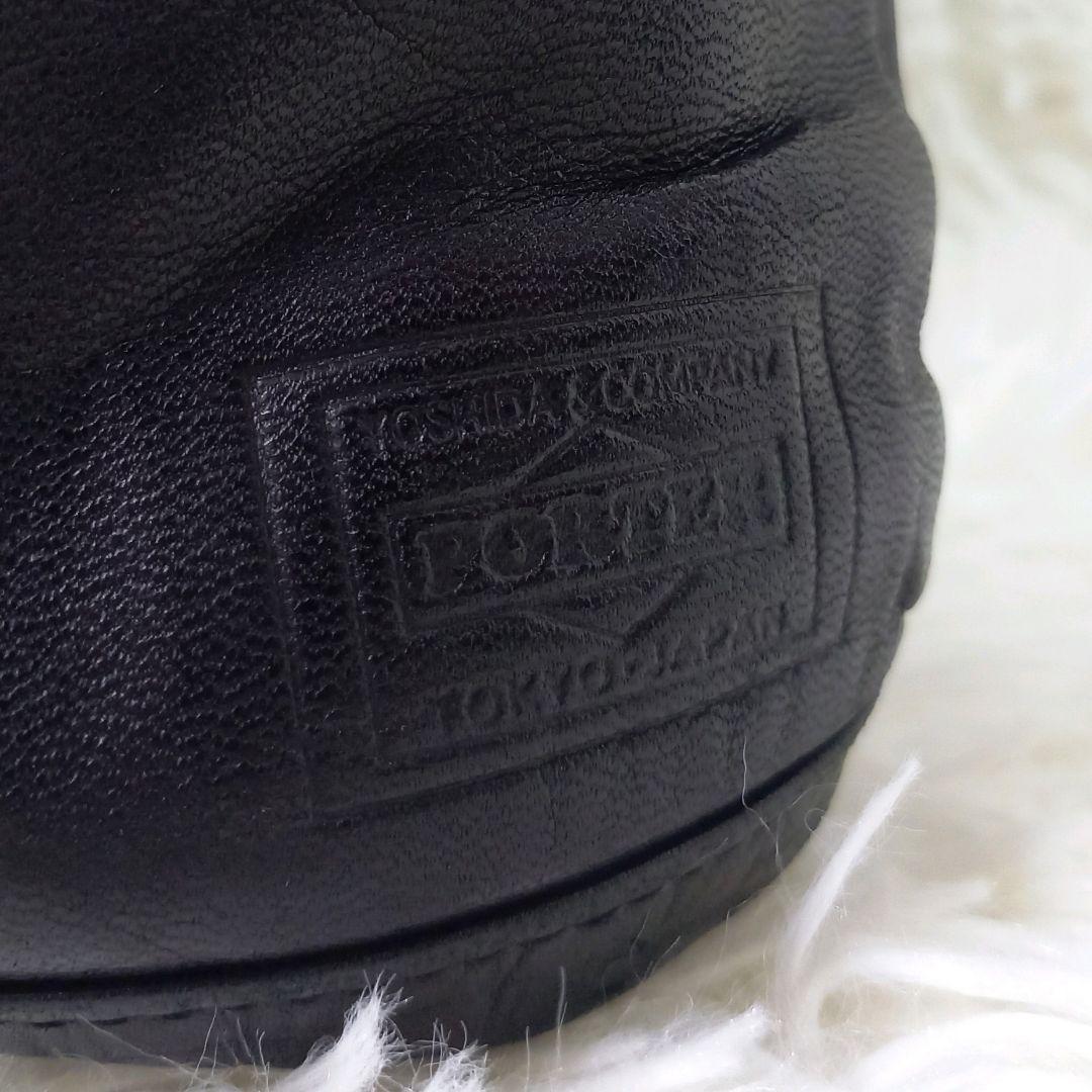 ブラック吉田カバン