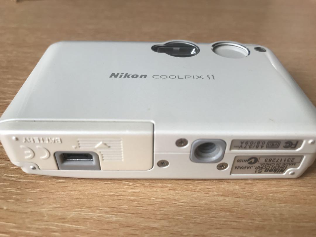 Nikon coolpix S1 ホワイト コンパクトデジタルカメラ