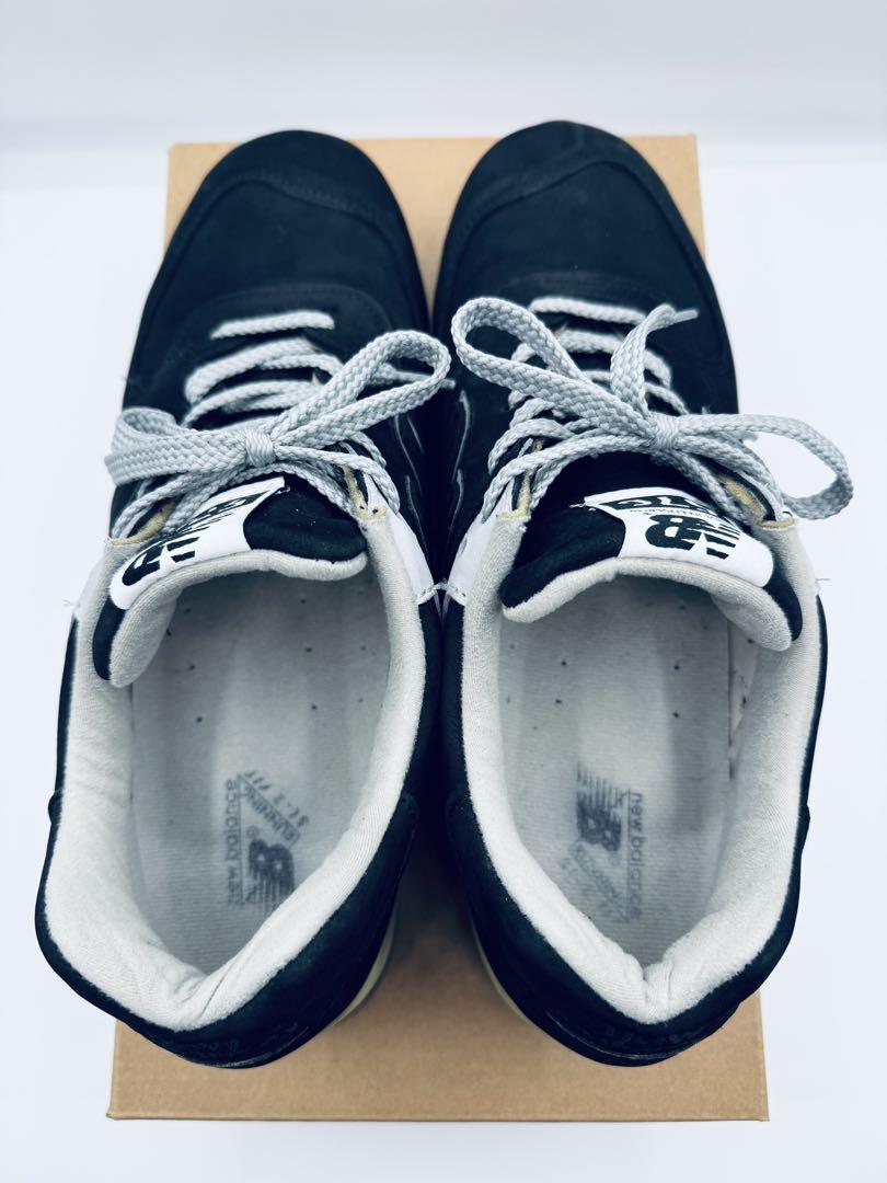 BLACK US9.5
