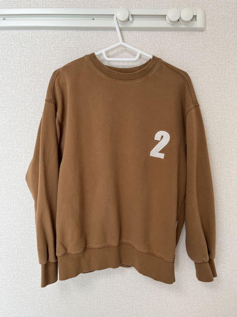 BTS着用★LE2★LOGO SWEAT SHIRT ロゴ スウェット シャツ BTS テテ着用⭐️LE2 ロゴスウェットシャツ - メルカリ