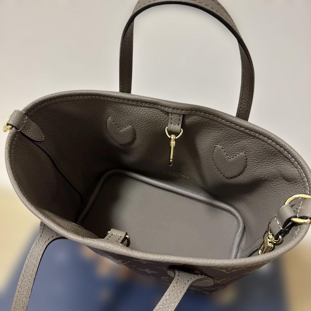 VUITTON