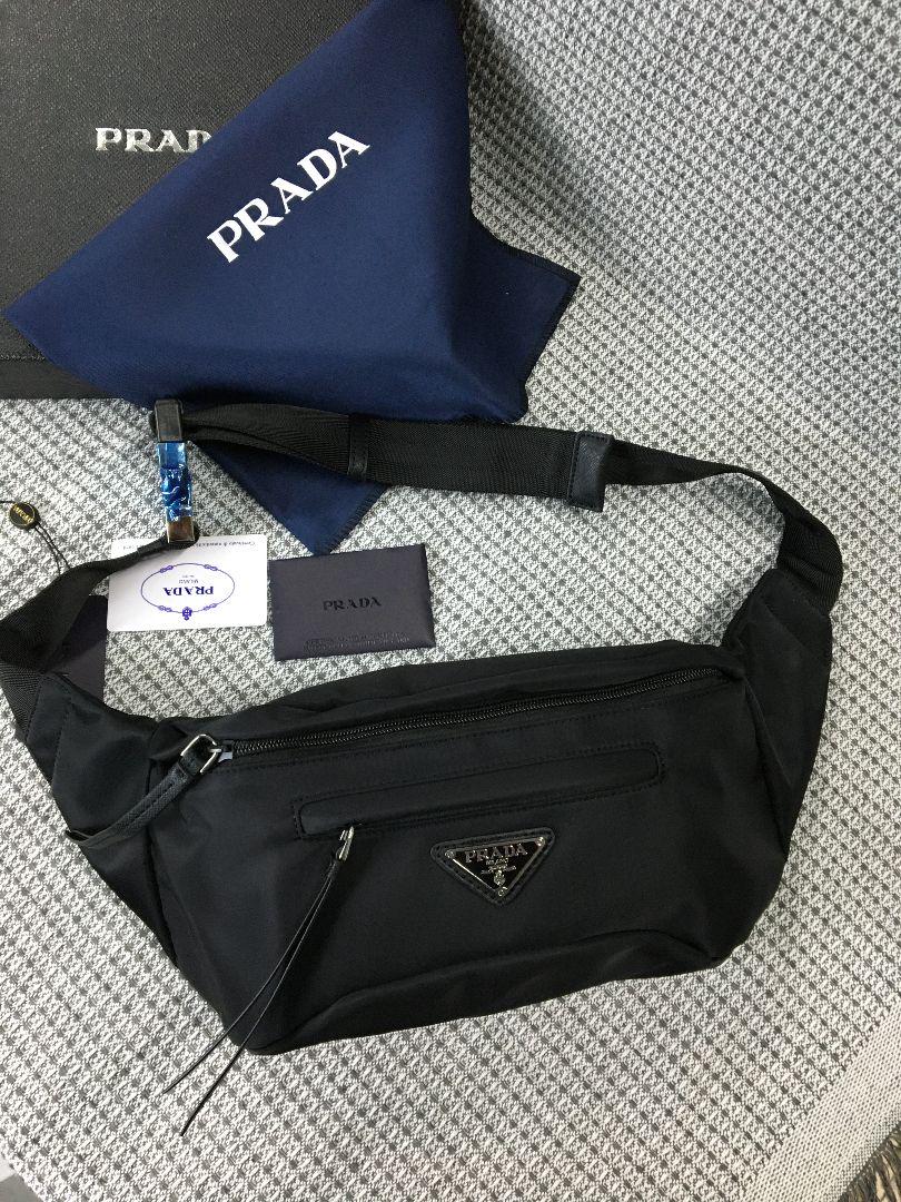 新品未使用 PRADA ウエストポーチ ショルダーバッグ 胸バッグ
