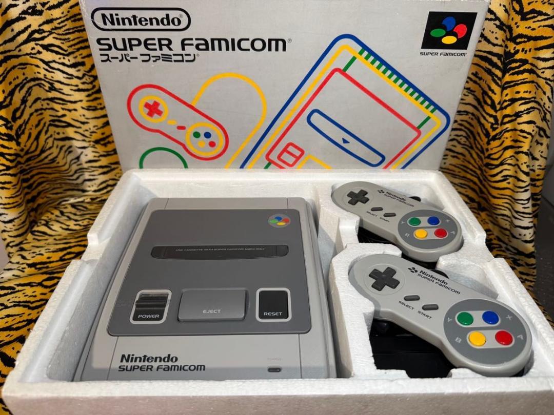 ゲーム出来ます　ゲーム出来ます　箱付き　 SFC スーパーファミコン