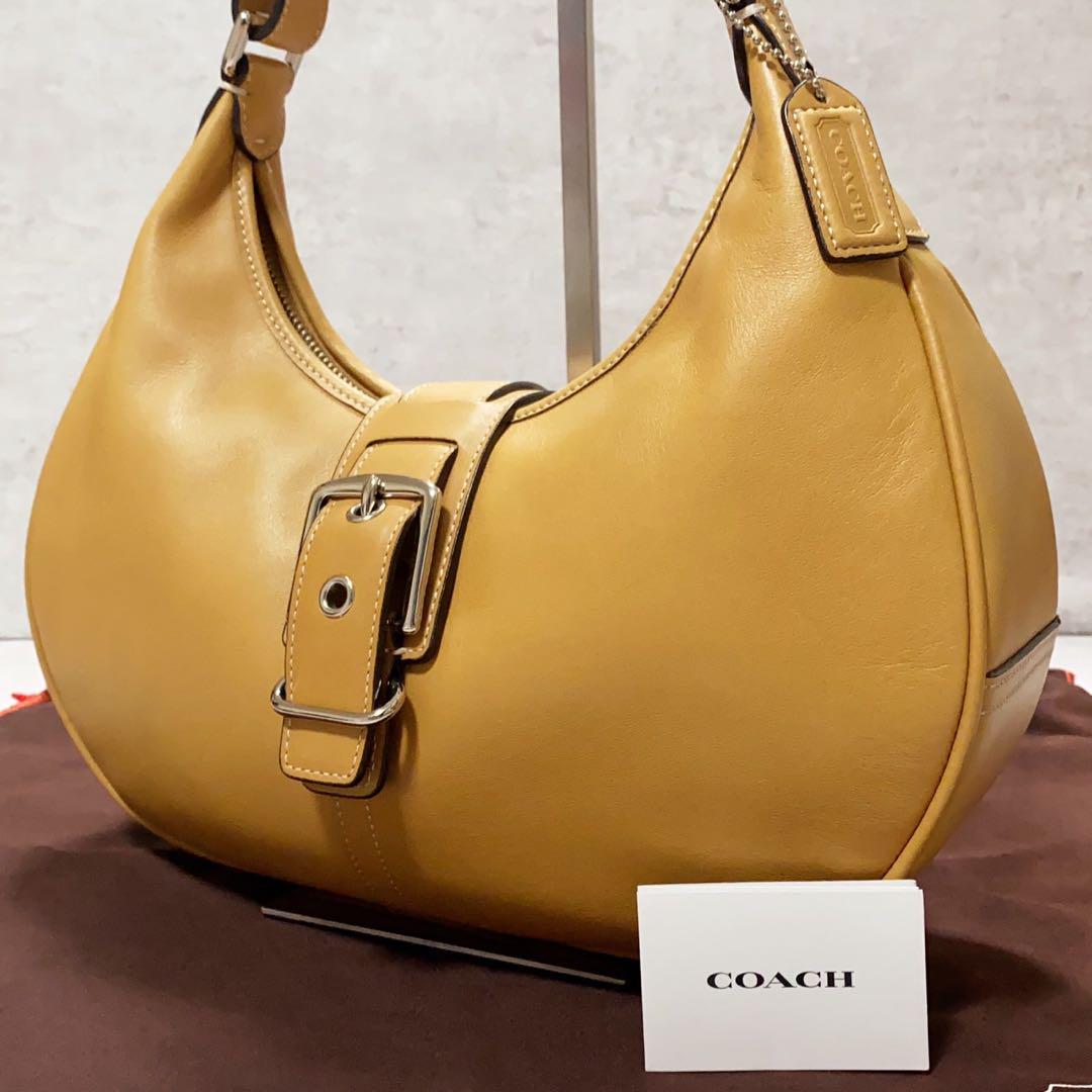 未使用に近い✨COACH コーチ ソーホー ワンショルダーバッグ ハーフムーン