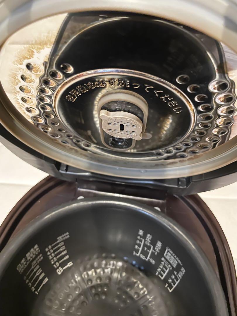 送料込み＊HITACHI 5.5合炊き 炊飯器 2021年製 説明書あり