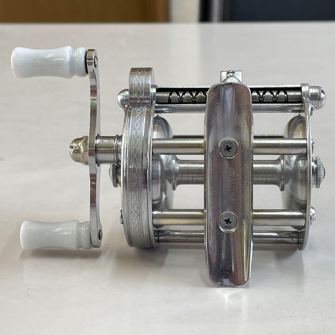 PFLUEGER SUMMIT 1993L　彫刻系ダイレクトリール PFLUEGER SUMMIT 1993L 彫刻系ダイレクトリール - メルカリ