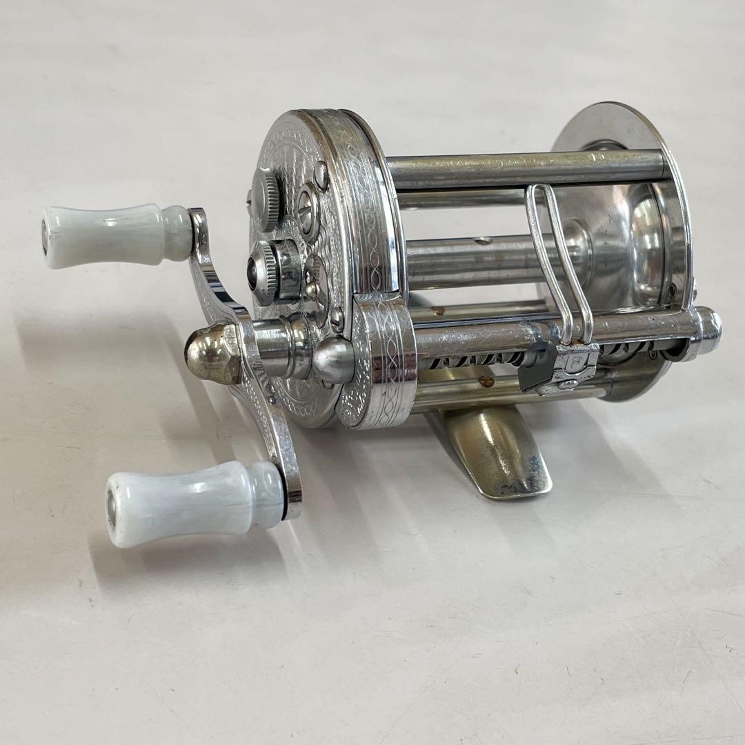 PFLUEGER SUMMIT 1993L 彫刻系ダイレクトリール - メルカリ