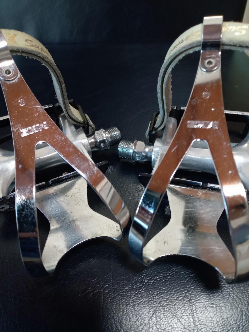 MKS CUSTOM NUEVO ペダル レザーストラップ