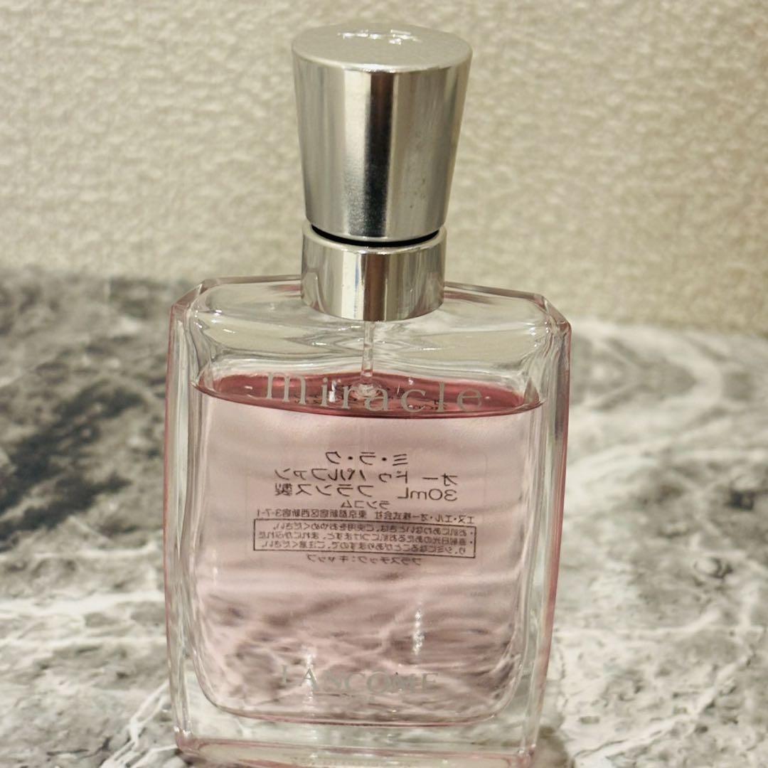 新品未開封　ランコム　ミラク　オーデパルファム　 30mL LANCOME - ランコム ミラク オードパルファム 30ml 香水 ピンク