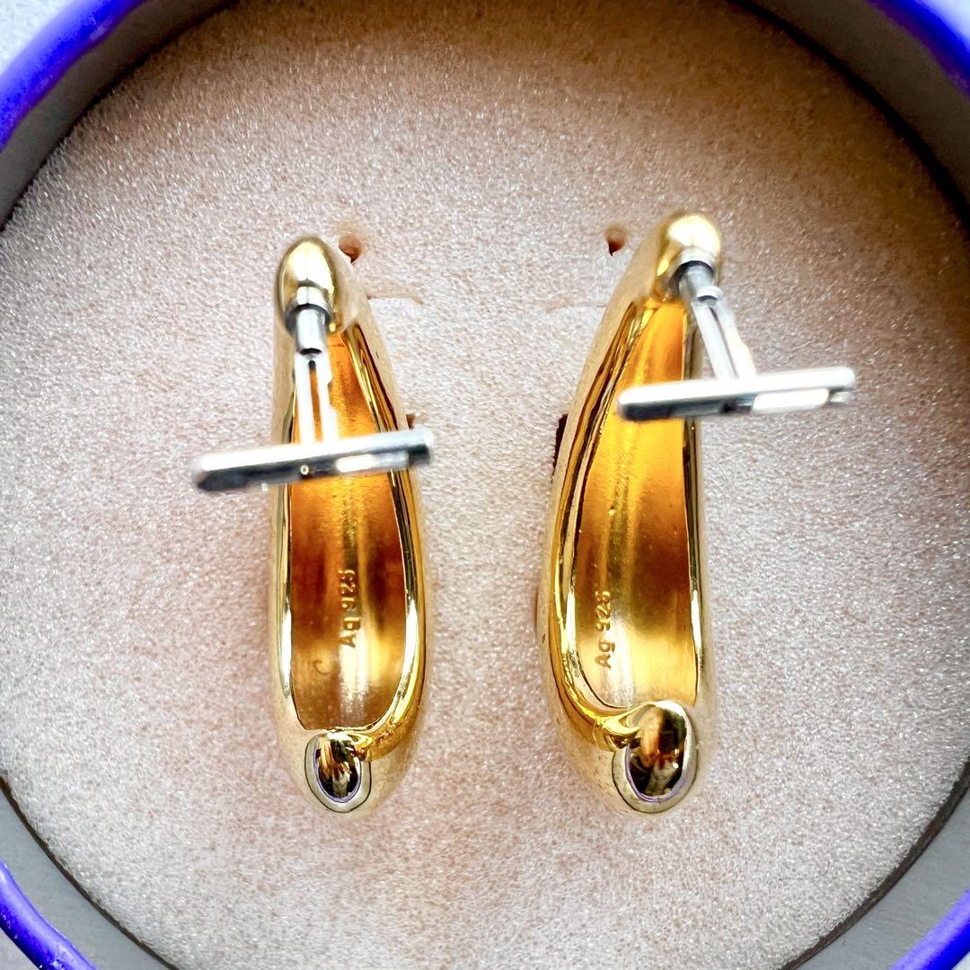 BAQLESS ピアス Embrace Kaia Gold