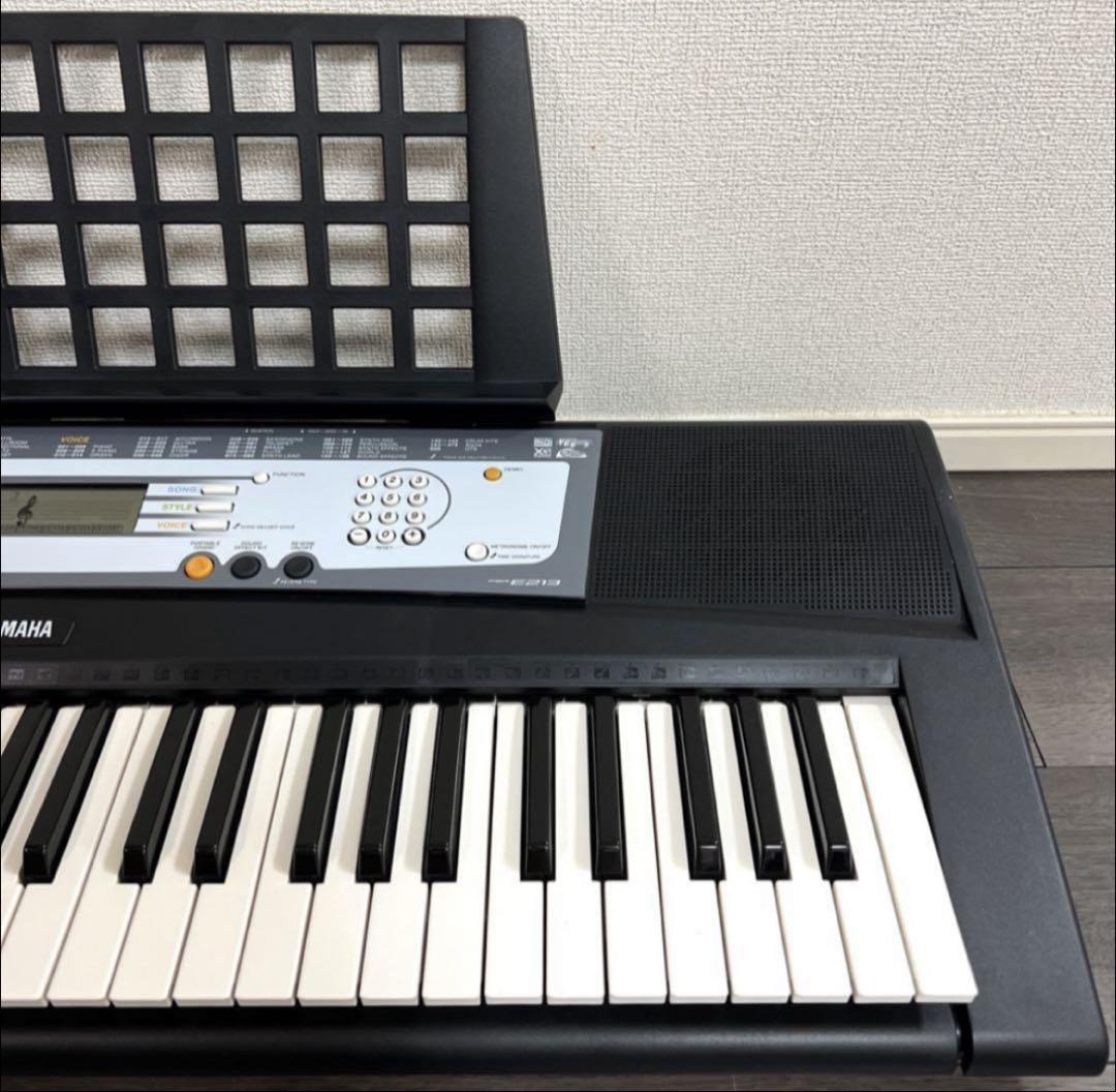 YAMAHA電子ピアノ　E213 ヤマハ | PSR-E213 - ポータブルキーボード - 概要